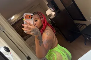 Honey is back by popular demand 🍯😩🤪😘 - Image 3