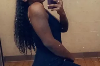 Come Take a Sip of HENNESSSYYY 🤤💙💦👅 - Image 2
