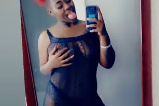 Come Take a Sip of HENNESSSYYY 🤤💙💦👅 - Image 1