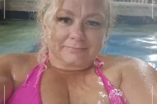 Beautiful Busty Blonde Full Service - Image 9