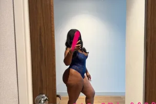Chocolate Upscale Companion Wa... - Image 4