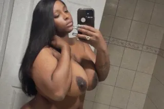 All Tongue No Teeth 💦💦 💦💦 FUCK... - Image 1