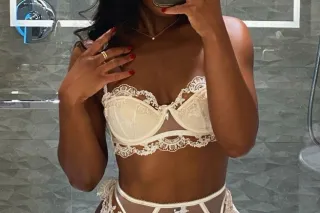 Upscale • Sweet With a Little Spice • Available Now • Back in Town ✈ - Image 8