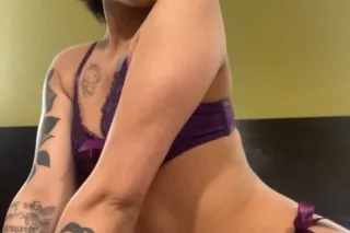 LATINA WITH NICE JIGGLY BUBBLE BUTT 😍🇨🇺🇲🇽 - Image 2