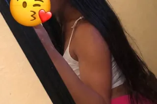 Sexxy FUNGIRL 😍💦 - Image 1