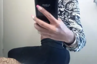 sexy lil slim thang here to sa... - Image 1