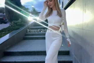 Vika, independent. Last seen online: 15.7.2026 - Image 9