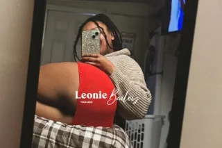{Princess Leo Back N The Bay} 📏 4’10” | 130 lbs | Size 5 | @leo_tbarbie - Image 6