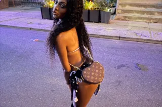 YUNG WET AND TASTY - Image 10