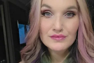 cute face thick thighs sexy ey... - Image 2