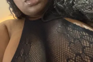 BOOK ME NOW I'LL BE THERE BY 1... - Image 3