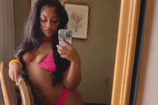 HI BABY 🌸💦💕 HERE FOR A SHORT T... - Image 3
