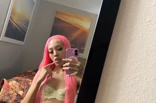 here for a short time 😘😘 - 26 - Image 4