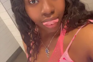 OUTCALLS/INCALLS ONLY - Image 2