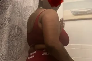 YUP IM NASTY👅💦🍓 I like when you pull it out and nut all ova my ass cheek and throwing all this red ass back and gripping that dick‼ I love when a nigga moan and jack that dick on dis fat ass pussy😹🫦👅 - Image 7