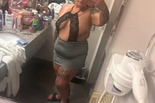 AVAILABLE IN FOREST PARK!!! I MAY DO SOME OUTCALLS VERIFICATION REQUIRED! I am also Webcaming today on cum enjoy if you cant make it in person!!! - Image 9