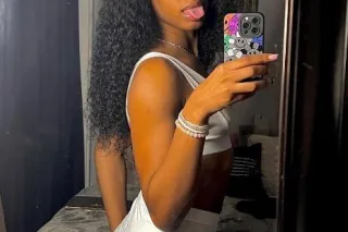 slim!!! sexy girl I am always ... - Image 1