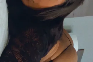 HERE IN TOWN LET HANG OUT !!! SUPER HOT AND THICK MIXED BABY HERE 💚💜 - Image 5