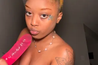 classy freak🫦 tight pussy 🐱 we... - Image 3