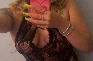 CUTIE WITH A NICE ASS 💋 & GREA... - Image 2