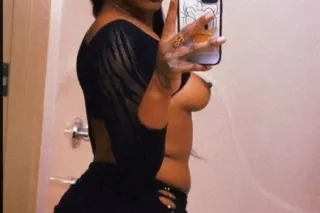 SEXY THICK DEEPTHROAT GODDESS🤩... - Image 1