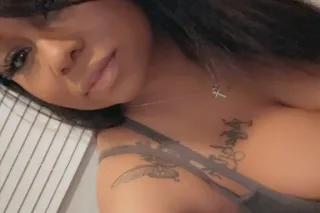 FACETIME SHOWS ONLY RIGHT NOW ! - Image 3