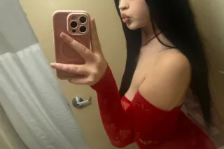 PETITE WET AND TIGHT🥰 18 and ready to play👄 WHITE/ASAIN MIX - Image 5