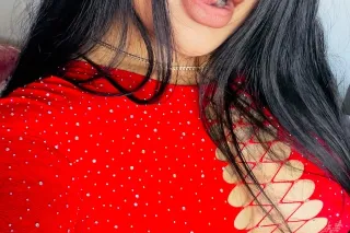 ATF IS BACKKK 😘 Sexy Latinaaa ... - Image 2