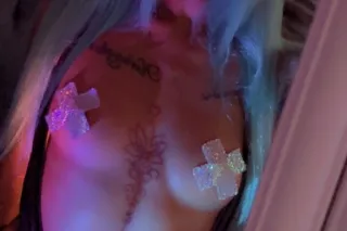 sweet petite treat 🍬🍭 - Image 4