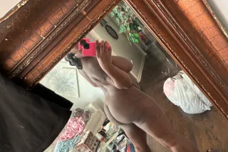 young hoe - Image 4