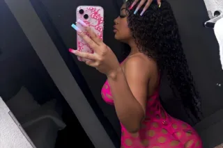 Dominican Barbie 💕 - 24 - Image 3