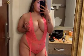 HIGHLY SKILLED BOMBSHELL🔥 wet ... - Image 2