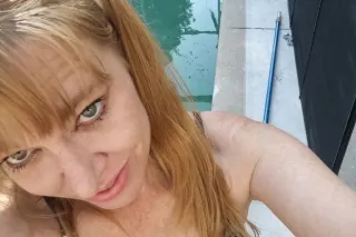 private peep show for a king -... - Image 3