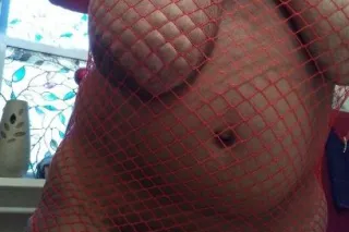 MISS COUGAR DEEP AWAITS YOU WI... - Image 3