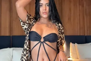 Latina hermosa last day here -... - Image 1