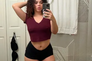FaceTime show Available 💕 Lati... - Image 3