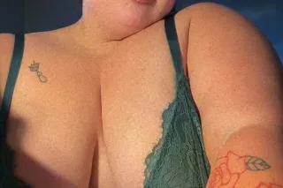 naughty nurse britt monday deals!! bare fun available 🌶😈 fucking her way to pay for college NEW NUMBER.! deals deals deals clean pussy! come nutin me oronme. come get choked on your cock will love my throat and pussy - Image 10