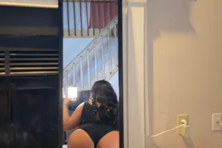 BACK IN TOWN ! CUM SEE ME 😌its your favorite brownskin mami 👩🏾‍ from the south ! come enjoy this juicy coochie this wet warm throat 💦😏 and these soft brown titties - Image 7