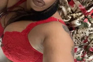 Hey Come see honey 🍯🤑 were goo... - Image 3