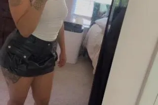 on vacation - 28 - Image 1