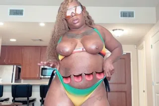 🎂🎁🎊Pretty nasty girl I LOVE TO... - Image 1