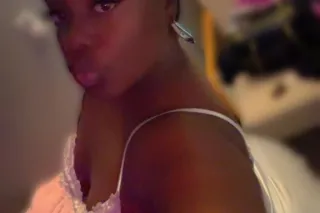 Pretty Brown thicktopia💦🍑🧚🏾 - Image 1