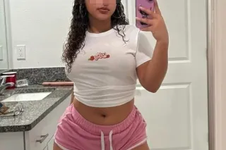 ❤‍🔥🫦new girl I'm a very hot gi... - Image 1
