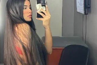 Hermosa latina recien llegada ... - Image 3