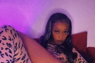 NEW IN TOWN ✨ Ebony Treat💦 Sli... - Image 4