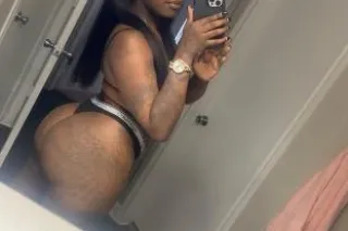 💙Thick 😍😍 Fine Divine Beauty 🥰... - Image 2