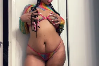 thiccc baddie - Image 1