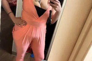 wanna fuck in the back of a ha... - Image 1