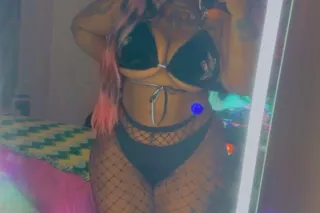 Come Enjoy your Night With Honey 🫦💦 - Image 3