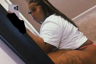 come get this bbw wet pussy💦80$qv special until 4am while im in town😘 - Image 1